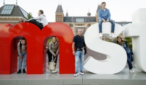 amsterdam-I-dont-want-to-smile